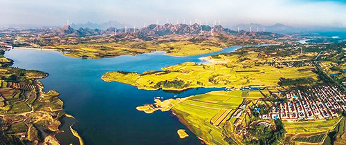 山水相依大青山  摄影 王子光_.jpg